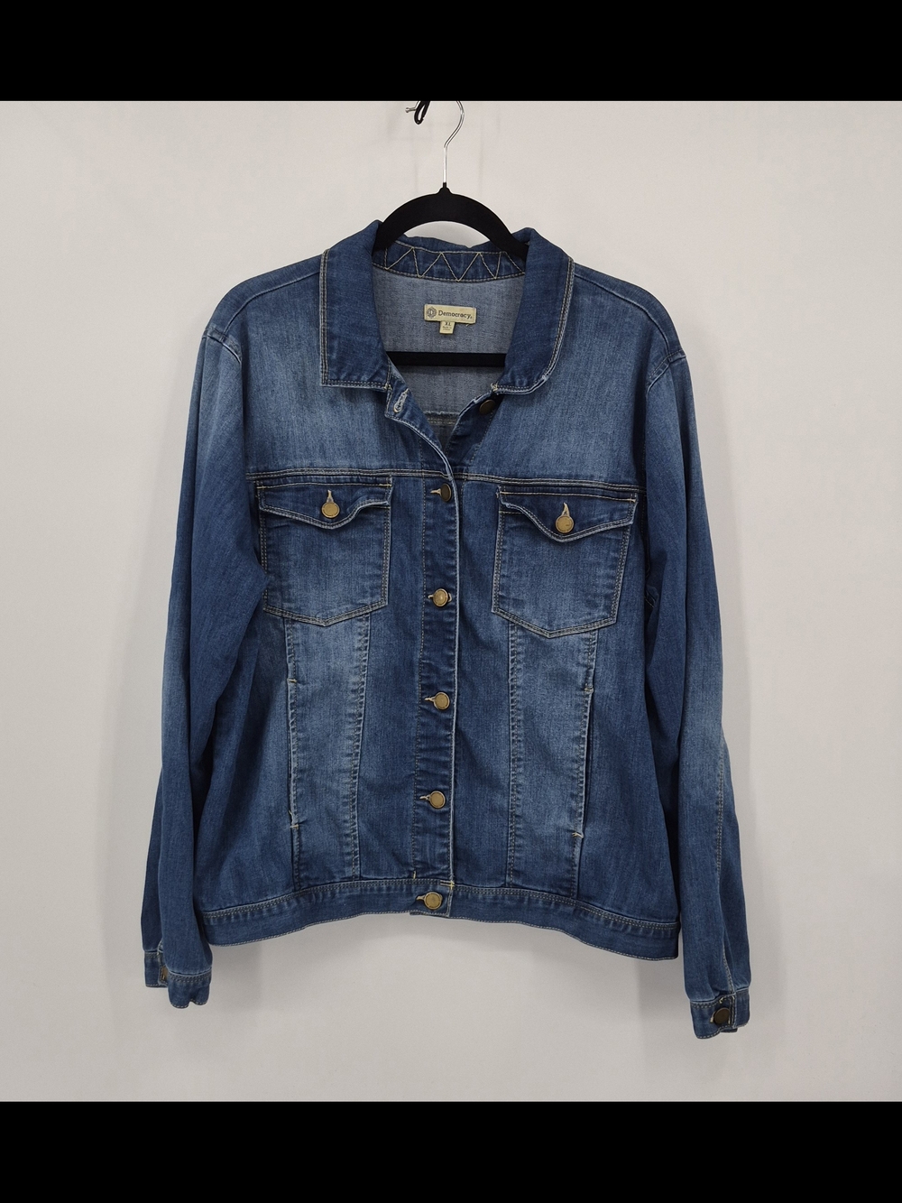 Democracy Women's Blue Denim Jean Jacket XL Button Pockets Collared Long Sleeve